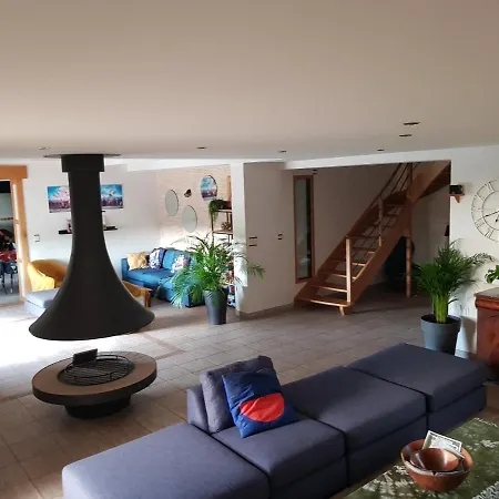 Magnifique Avec Piscine Interieure Saint-Pois