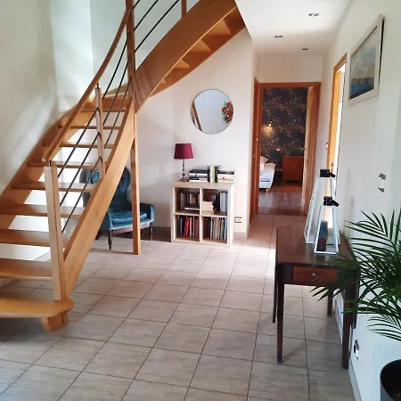 Βίλα Magnifique Avec Piscine Interieure Saint-Pois