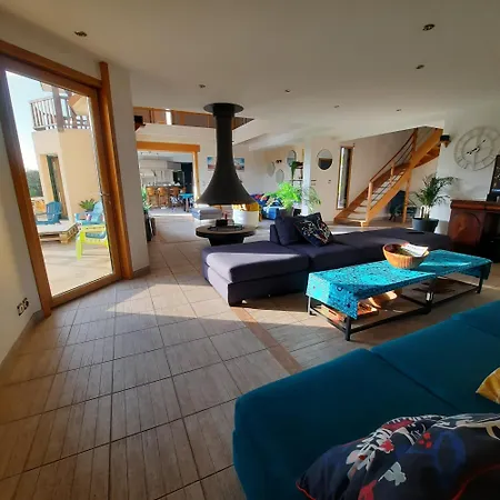 Magnifique Avec Piscine Interieure Βίλα *