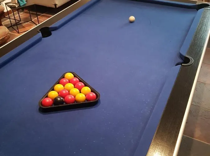 Magnifique Avec Piscine Interieure וילה Saint-Pois