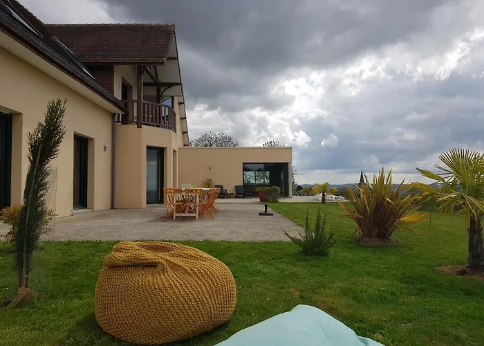 Magnifique Avec Piscine Interieure וילה Saint-Pois