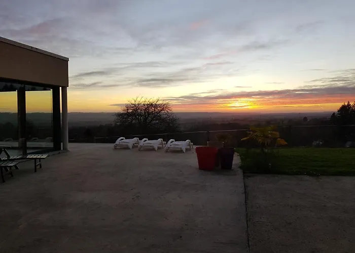 Magnifique Avec Piscine Interieure * Saint-Pois