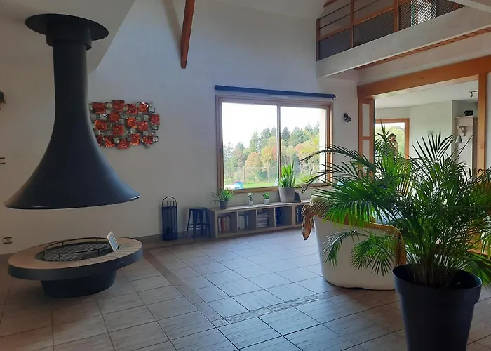 Magnifique Avec Piscine Interieure Saint-Pois