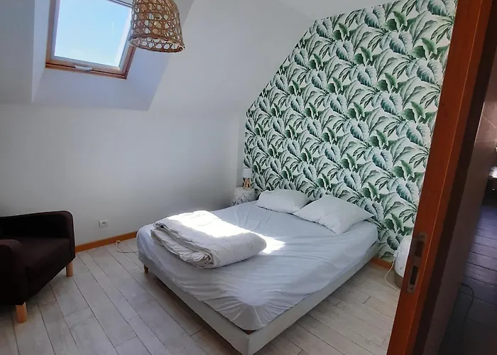 Magnifique Avec Piscine Interieure וילה Saint-Pois