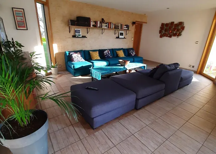 Magnifique Avec Piscine Interieure *